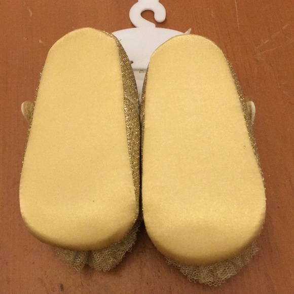Baby Girl Dress Glitter Gold Shoes Slippers - Picture 3 of 8